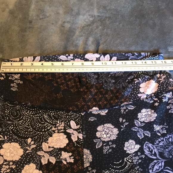 Women’s size XL members mark the lounge legging - Picture 6 of 9